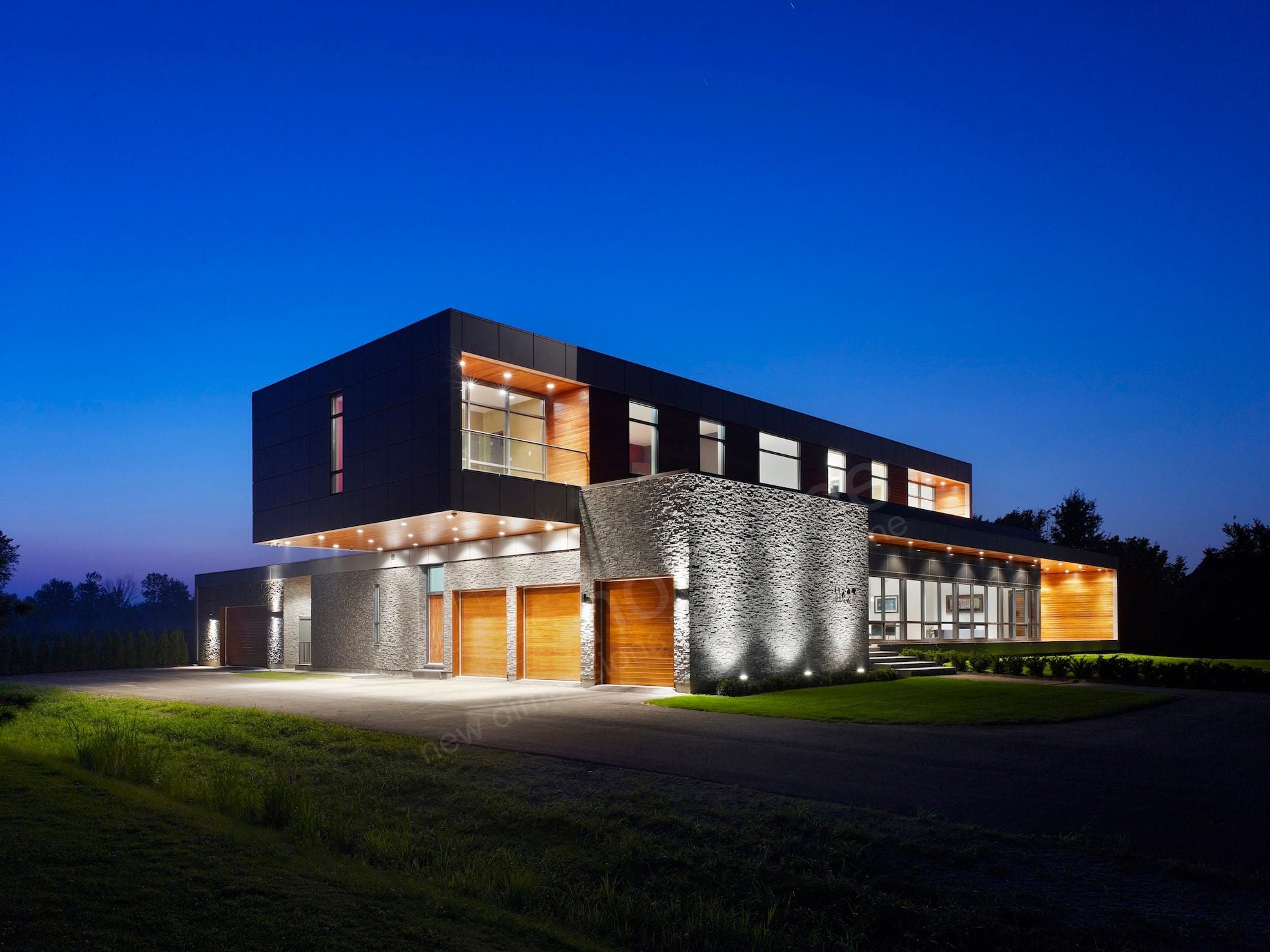 Exteriors Image -5c8266e9d6f8e